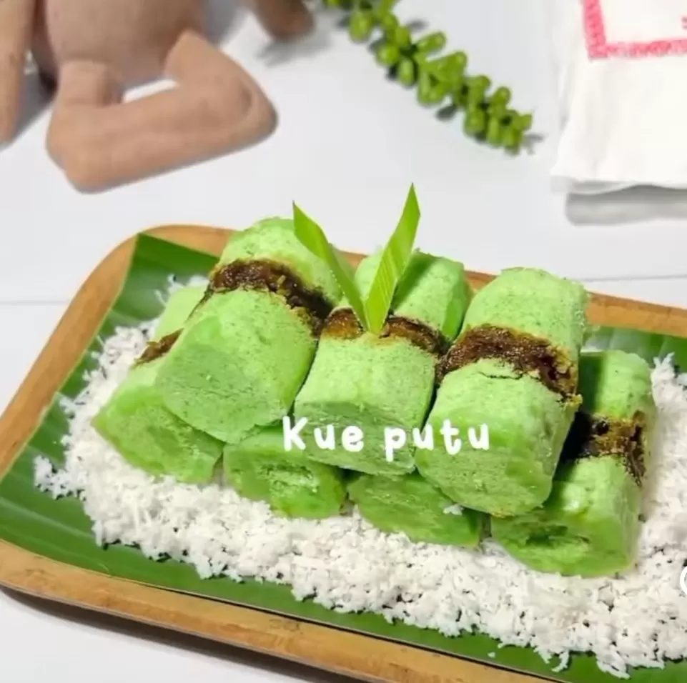 kue putu